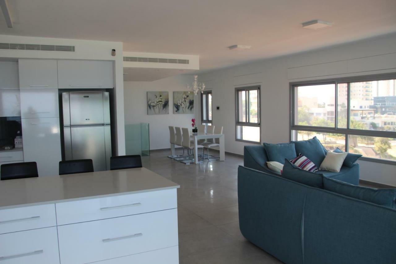 Seascape Terraces Netanya Villa Buitenkant foto